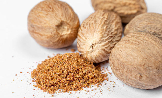 Мускатний горіх